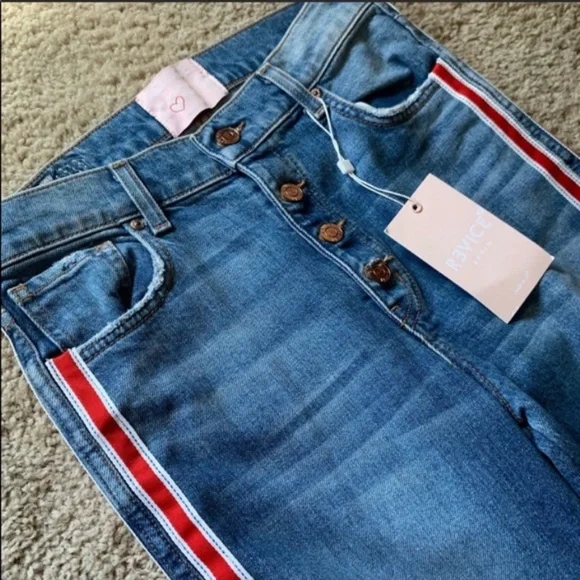 NWT REVICE Ruby Tuesday Racer Stripe Jeans. - Picture 8 of 15